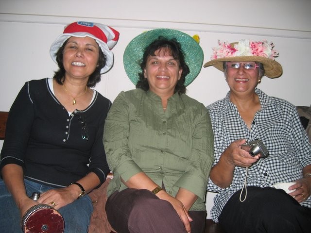 Milawa - Gloria Hughes, Dianne Eustace and Juene - 6-8th April 2007